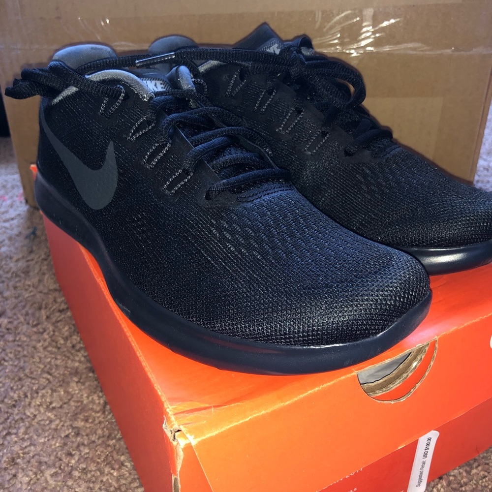 Brand New WMNS NIKE FREE RN 2017